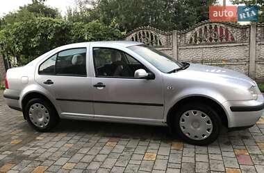 Седан Volkswagen Bora 2004 в Тысменице