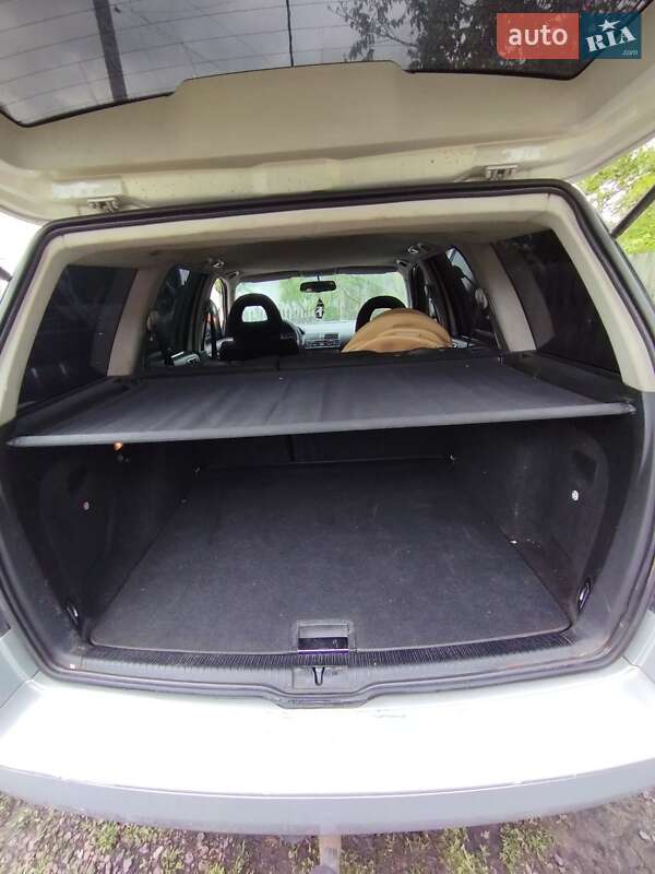 Універсал Volkswagen Bora 2000 в Первомайську