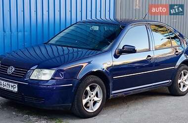 Седан Volkswagen Bora 2003 в Киеве