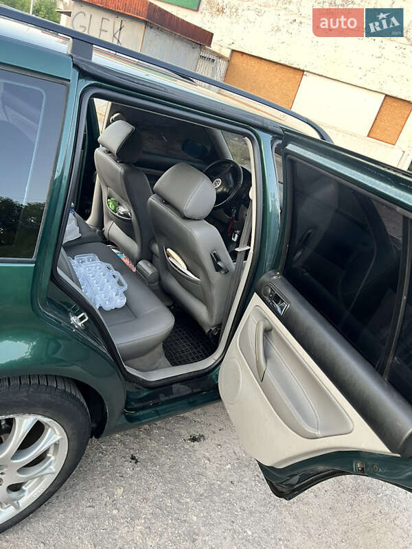 Універсал Volkswagen Bora 1999 в Ізюмі