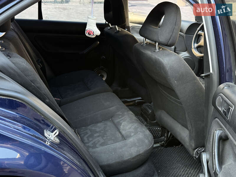 Седан Volkswagen Bora 1999 в Запоріжжі