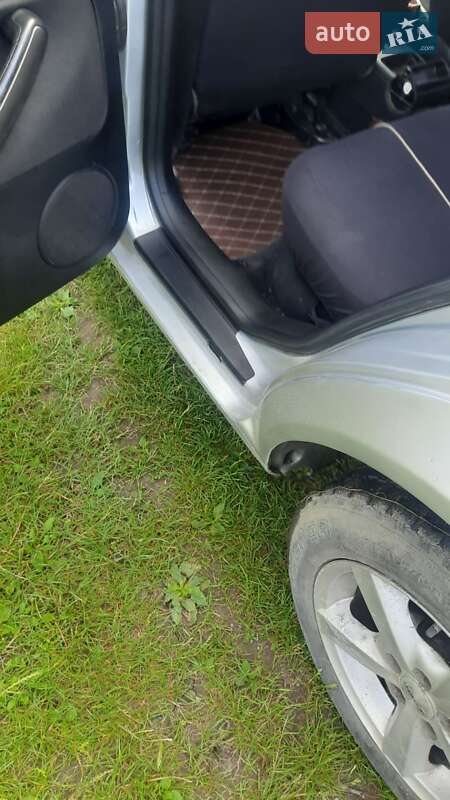 Седан Volkswagen Bora 2004 в Івано-Франківську