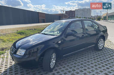 Седан Volkswagen Bora 2001 в  фото 5 Седан Volkswagen Bora 2001 в