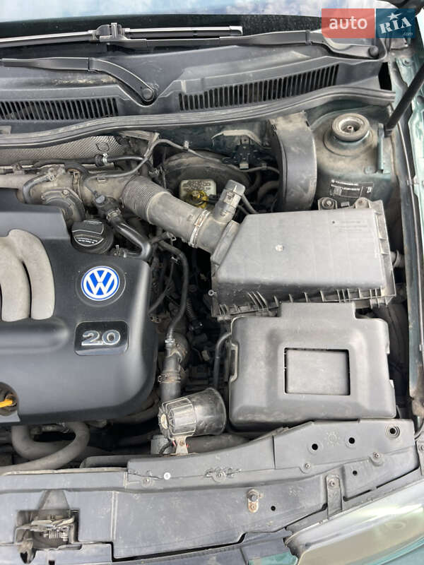 Седан Volkswagen Bora 2002 в Києві фото 28 Седан Volkswagen Bora 2002 в Києві