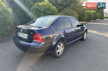 Седан Volkswagen Bora 1998 в Виноградові