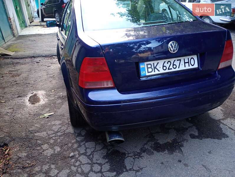 Седан Volkswagen Bora 1999 в Ровно