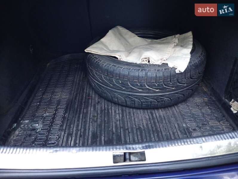 Седан Volkswagen Bora 1999 в Ровно