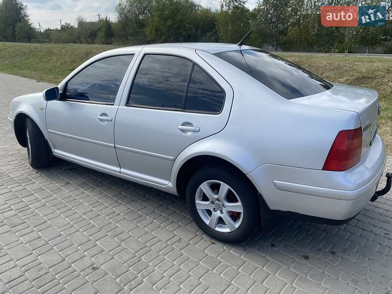 Седан Volkswagen Bora 2000 в Костополе