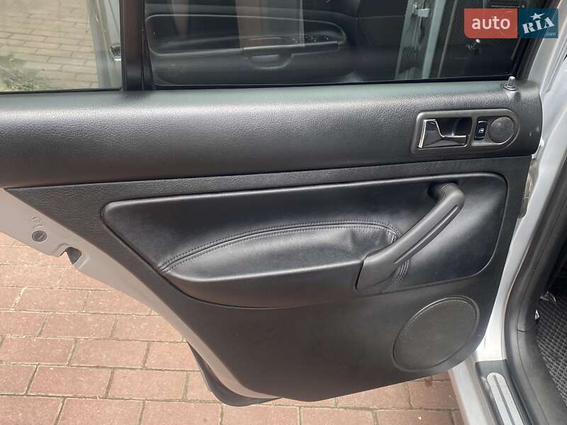 Седан Volkswagen Bora 2000 в Костополе