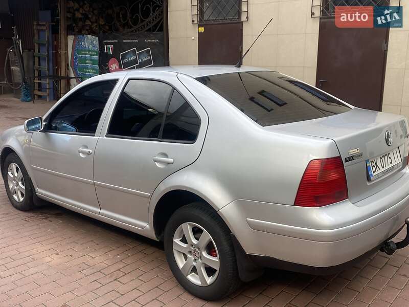 Седан Volkswagen Bora 2000 в Костополе