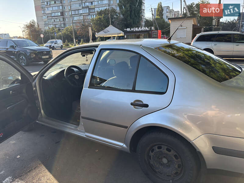 Седан Volkswagen Bora 2001 в Броварах