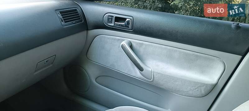 Седан Volkswagen Bora 2003 в Дніпрі