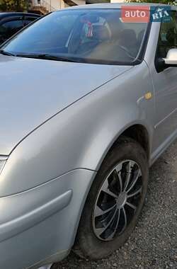 Седан Volkswagen Bora 1999 в 