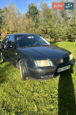 Седан Volkswagen Bora 2004 в Яворове