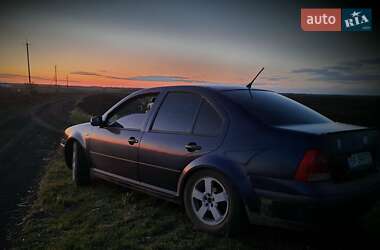 Седан Volkswagen Bora 2001 в Добровеличковке