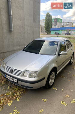Седан Volkswagen Bora 2001 в Павлограді