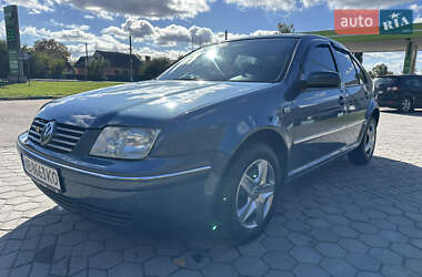 Седан Volkswagen Bora 2004 в Виннице