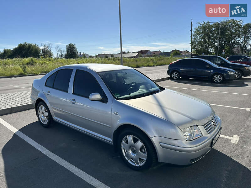 Volkswagen Bora 2000