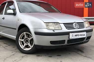Седан Volkswagen Bora 2004 в 