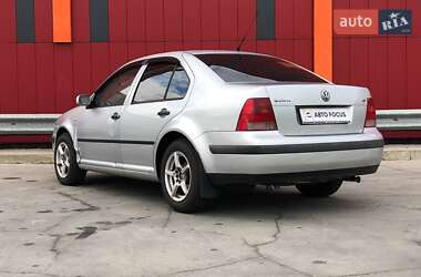 Седан Volkswagen Bora 2004 в 