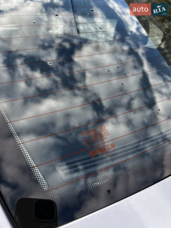 Седан Volkswagen Bora 2002 в Дніпрі фото 33 Седан Volkswagen Bora 2002 в Дніпрі