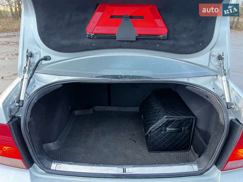 Седан Volkswagen Bora 2001 в Броварах