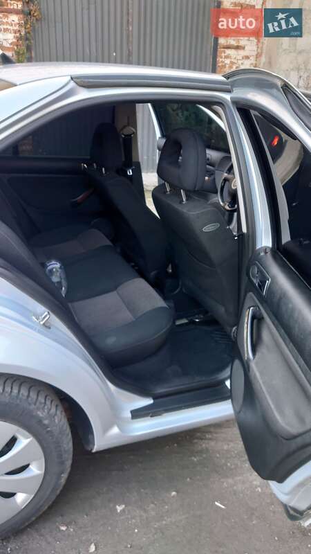 Седан Volkswagen Bora 2000 в Бучаче