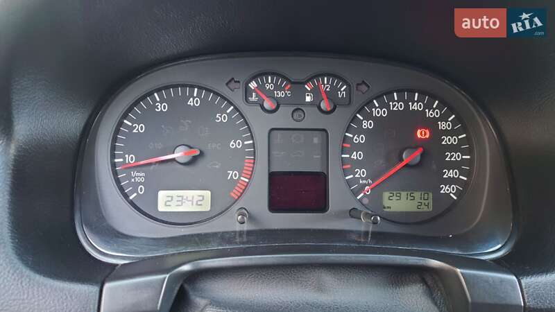 Седан Volkswagen Bora 2000 в Бучаче