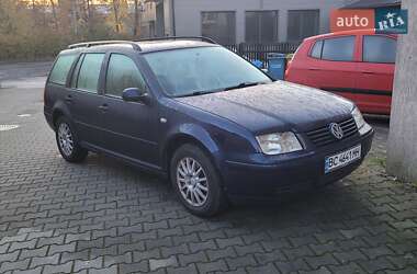 Универсал Volkswagen Bora 2001 в Остроге