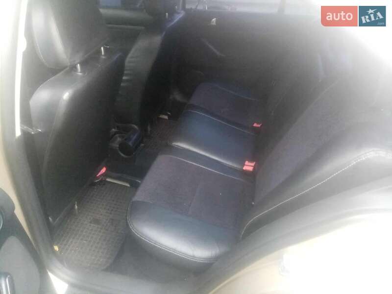 Седан Volkswagen Bora 2001 в Киеве фото 6 Седан Volkswagen Bora 2001 в Киеве