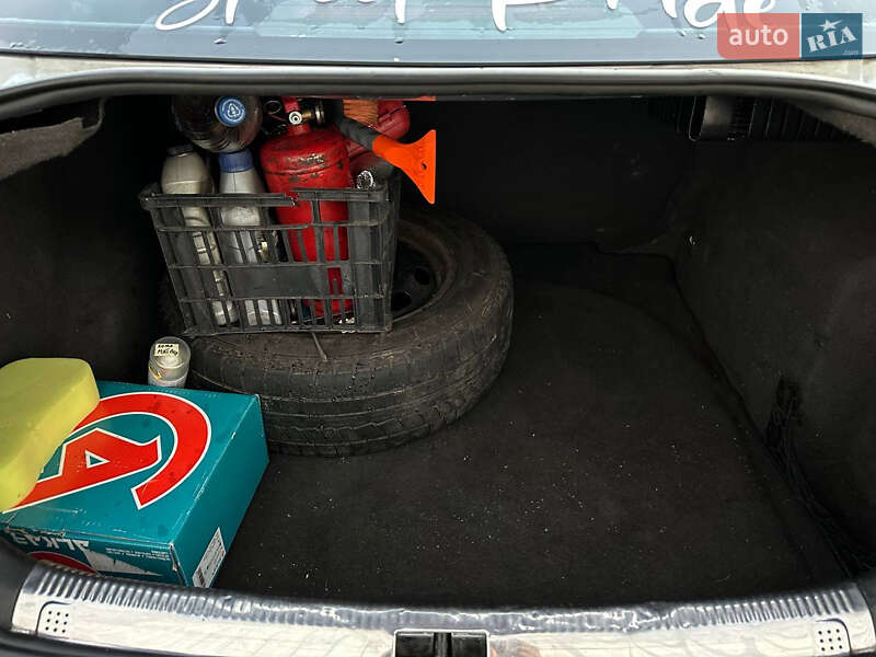 Седан Volkswagen Bora 2002 в Киеве фото 9 Седан Volkswagen Bora 2002 в Киеве