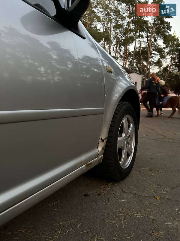 Седан Volkswagen Bora 2002 в Киеве фото 15 Седан Volkswagen Bora 2002 в Киеве