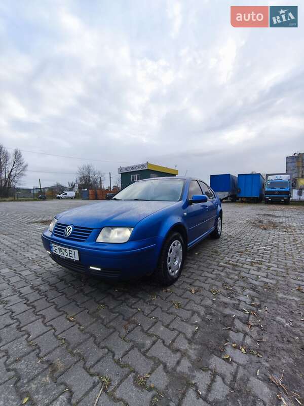Седан Volkswagen Bora 2000 в Черновцах