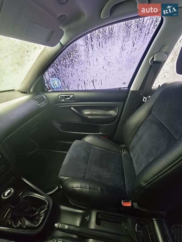 Седан Volkswagen Bora 2000 в Черновцах