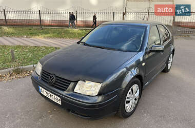Седан Volkswagen Bora 1999 в Киеве