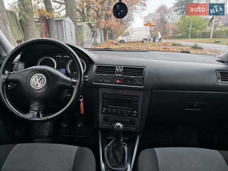 Седан Volkswagen Bora 2003 в Виннице