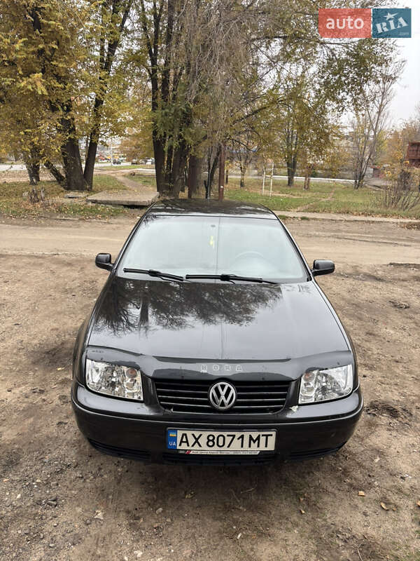 Седан Volkswagen Bora 2001 в Славянске