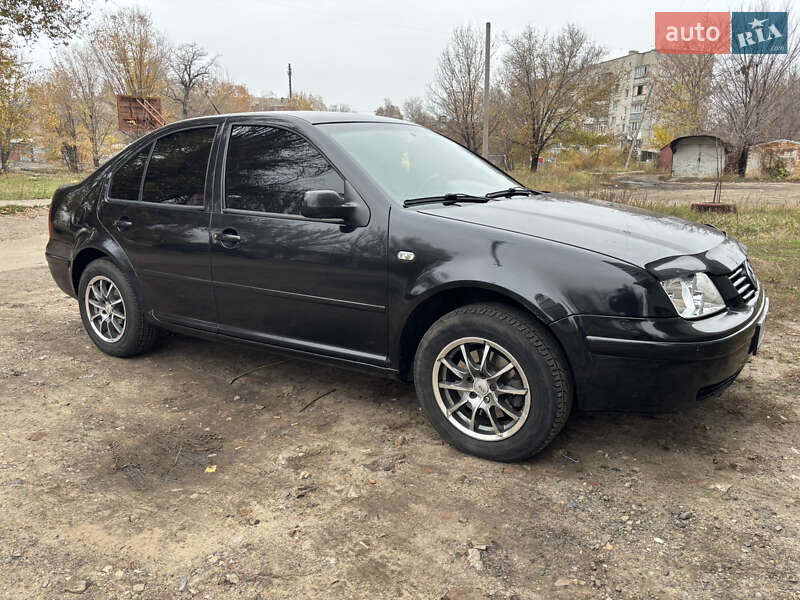 Седан Volkswagen Bora 2001 в Славянске