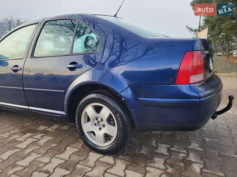 Седан Volkswagen Bora 2000 в Черновцах