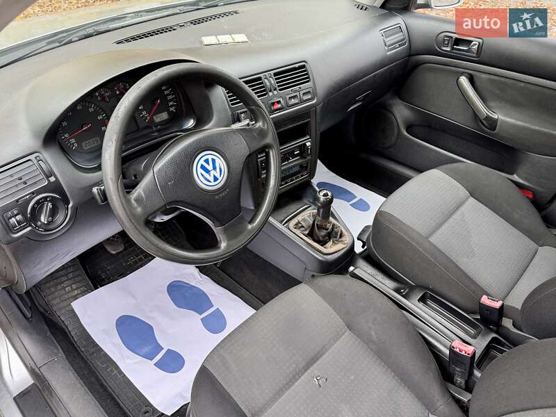 Седан Volkswagen Bora 2002 в Киеве