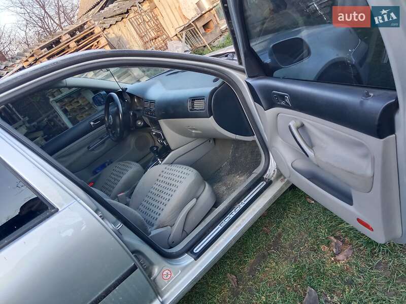 Седан Volkswagen Bora 2000 в Іванкові