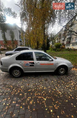 Седан Volkswagen Bora 2004 в Львові