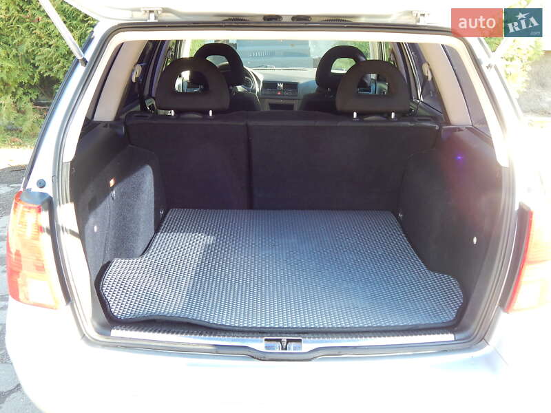Универсал Volkswagen Bora 2002 в Дрогобыче