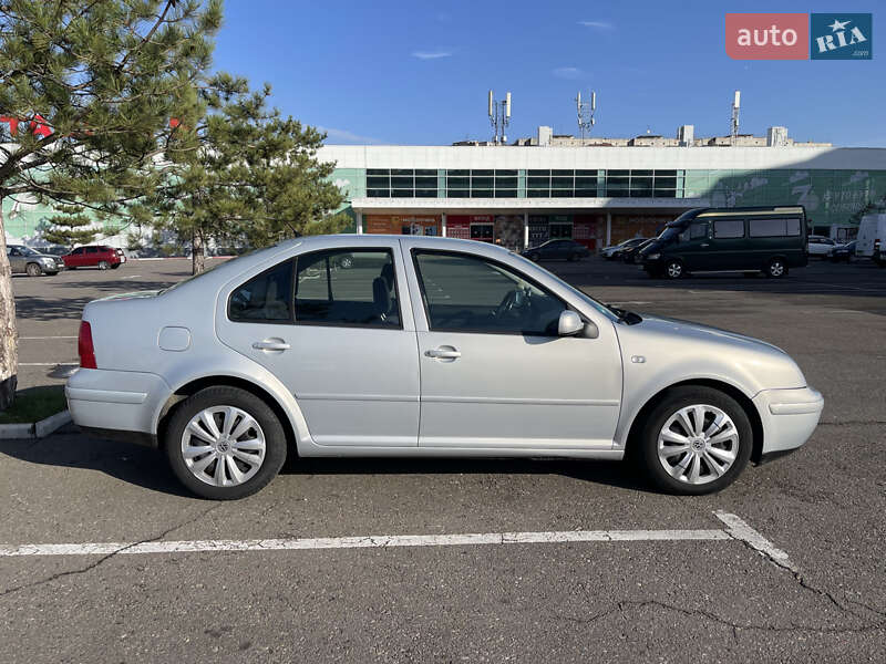 Седан Volkswagen Bora 2000 в Николаеве