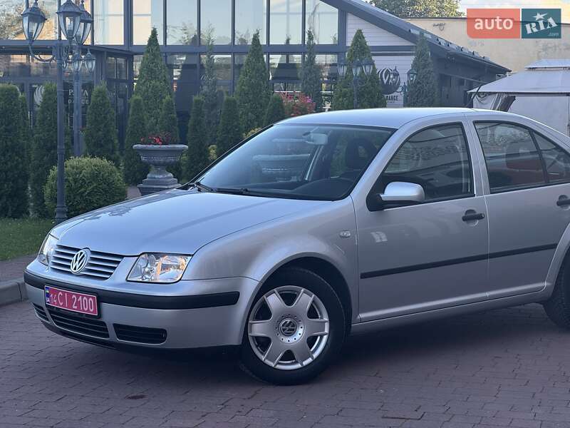 Седан Volkswagen Bora 2000 в Стрые