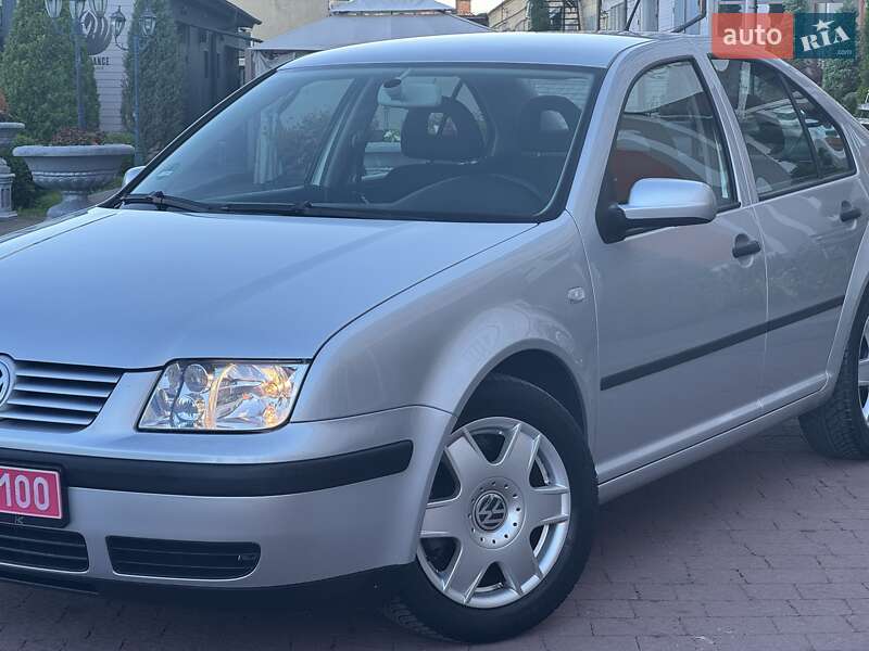 Седан Volkswagen Bora 2000 в Стрые