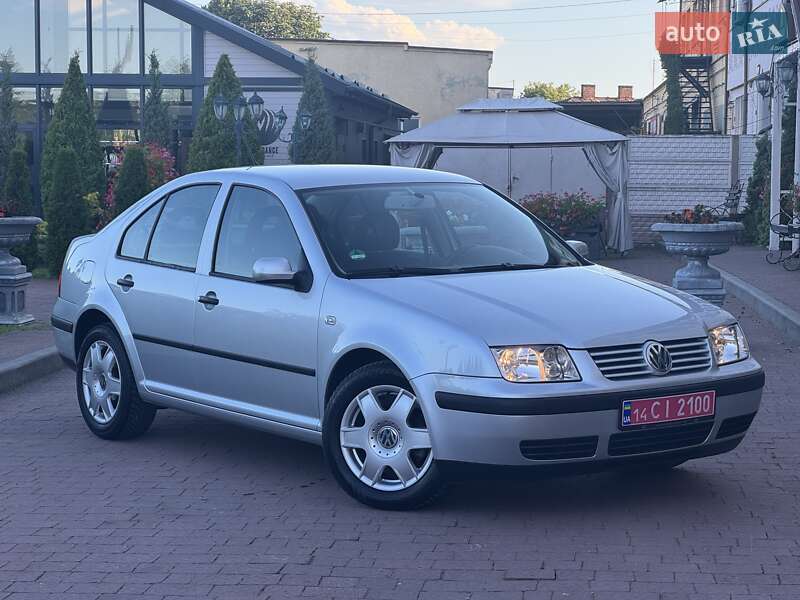 Седан Volkswagen Bora 2000 в Стрые