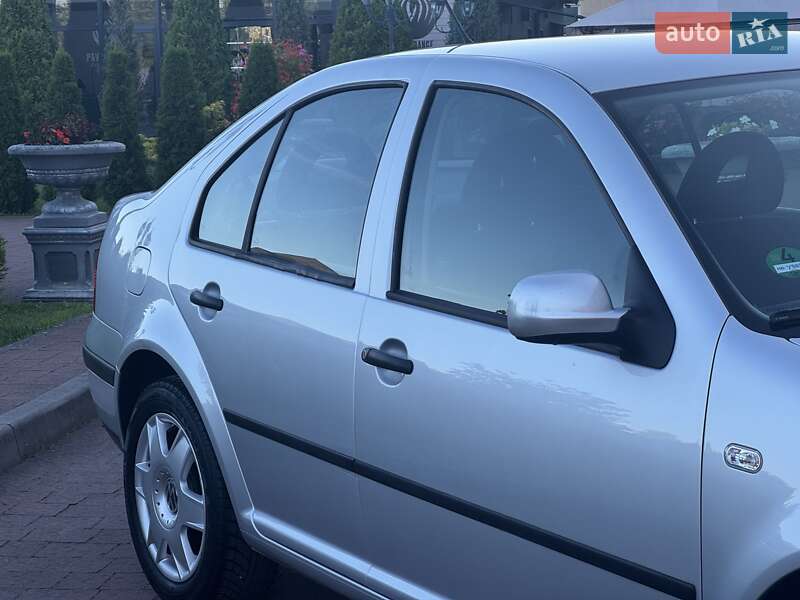 Седан Volkswagen Bora 2000 в Стрые