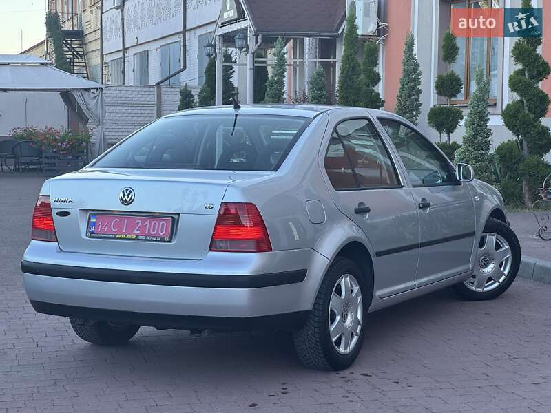 Седан Volkswagen Bora 2000 в Стрые