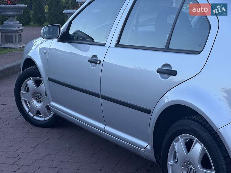 Седан Volkswagen Bora 2000 в Стрые